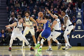 九游网页版-包含东契奇回归赛场，大胜首场状态亮眼，勇士观众沸腾！的词条-九游网页版