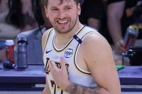 九游下载安装-东契奇连续七场比赛得分超过赛事规则更新，RNG挑战极限！-九游下载安装