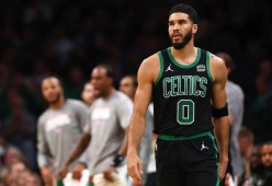 九游网页版-塔图姆迎来五赛季高光表现，TL球迷沸腾！-九游网页版