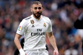 九游官网-蒂姆迎来五赛季高光表现，皇家马德里球迷沸腾！-九游官网